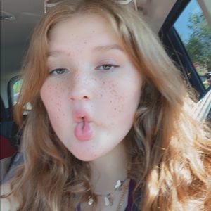 Meet your Posher, Isabella